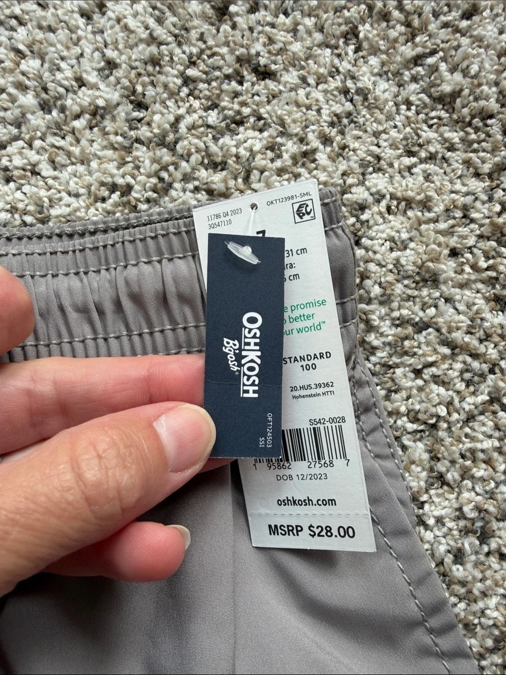 NWT Oshkosh boy's Gray Cargo dri-fit feel Shorts size 7 above the knee